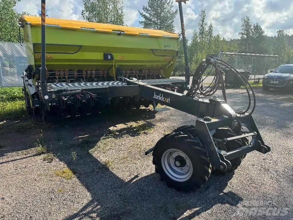 Junkkari D400 Plus Kombinerte såmaskiner