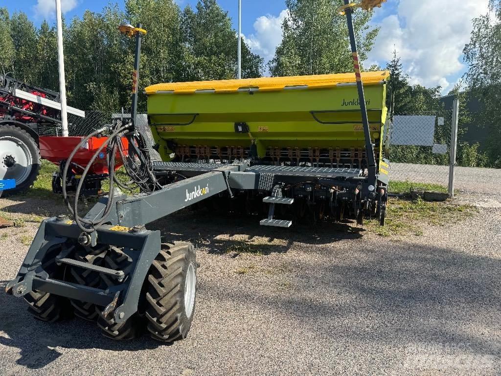 Junkkari D400 Plus Kombinerte såmaskiner