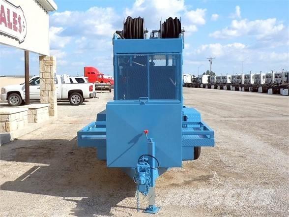  CUSTOM BUILT Andre hengere