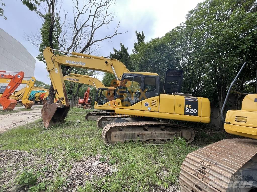 Komatsu PC 220-7 Beltegraver