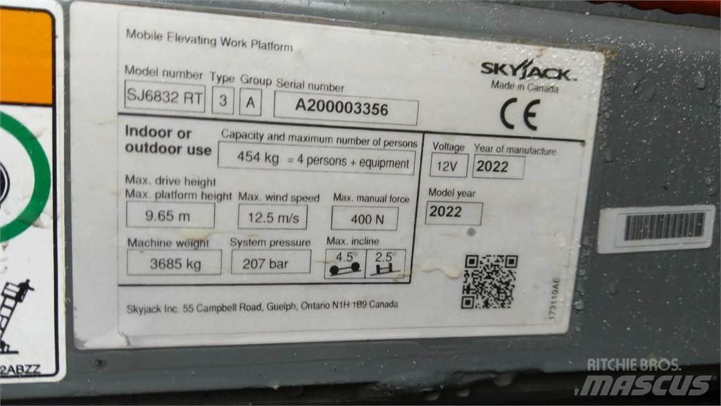 SkyJack 6832RT Sakselifter