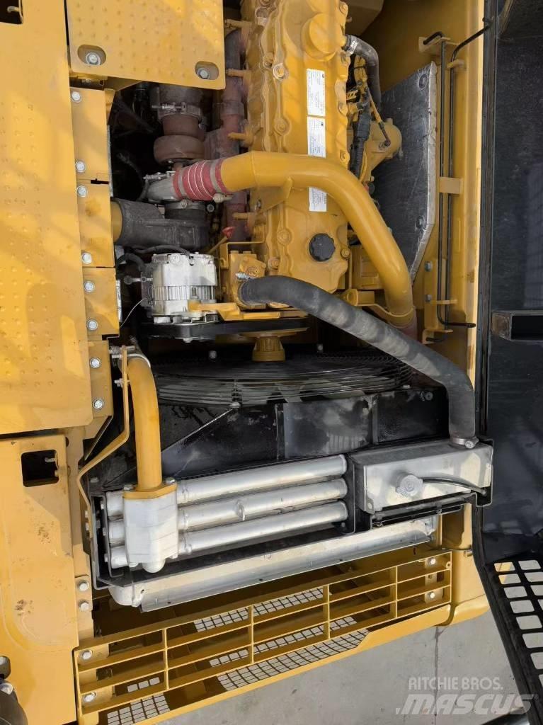 CAT 330 D L Beltegraver
