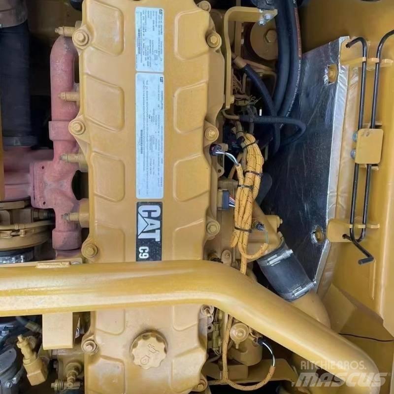 CAT 330 Beltegraver