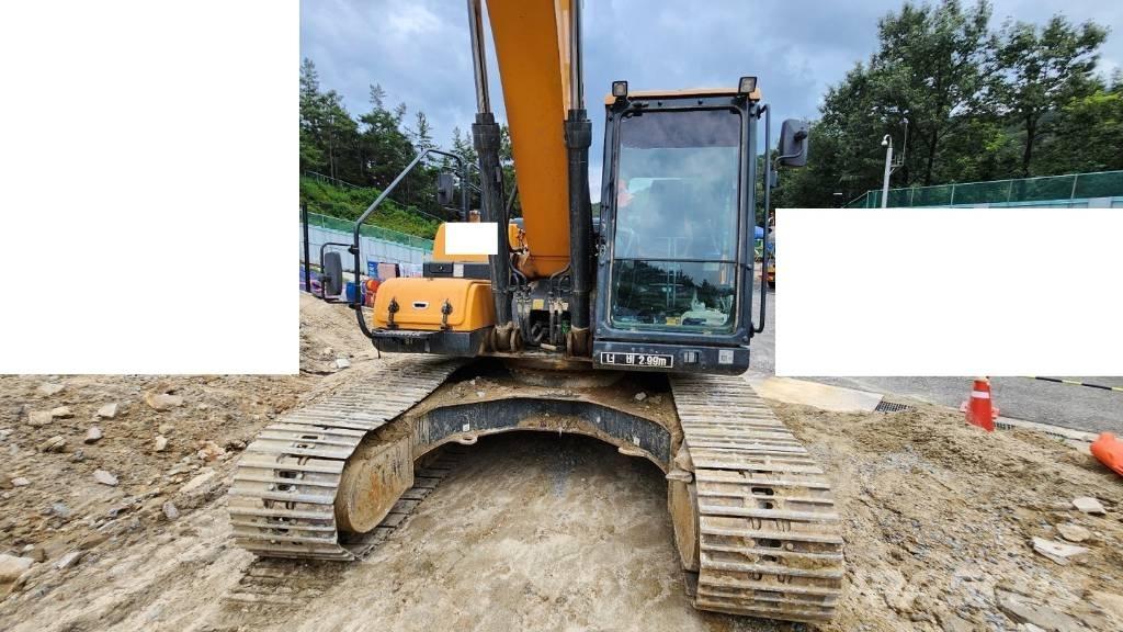 Hyundai HX 220 Beltegraver
