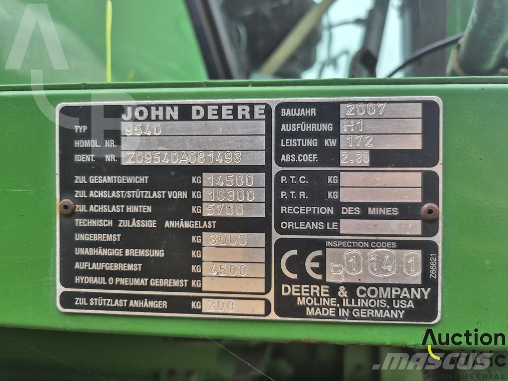John Deere 9540 Skurtreskere