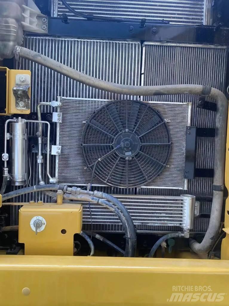 CAT 320GC Beltegraver