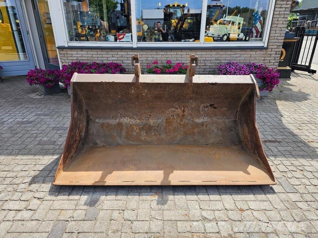 Beco Slotenbak Skuffer