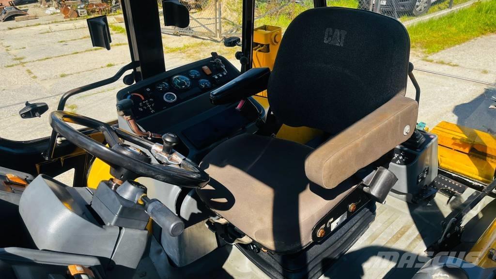CAT 428 C Traktorgravere