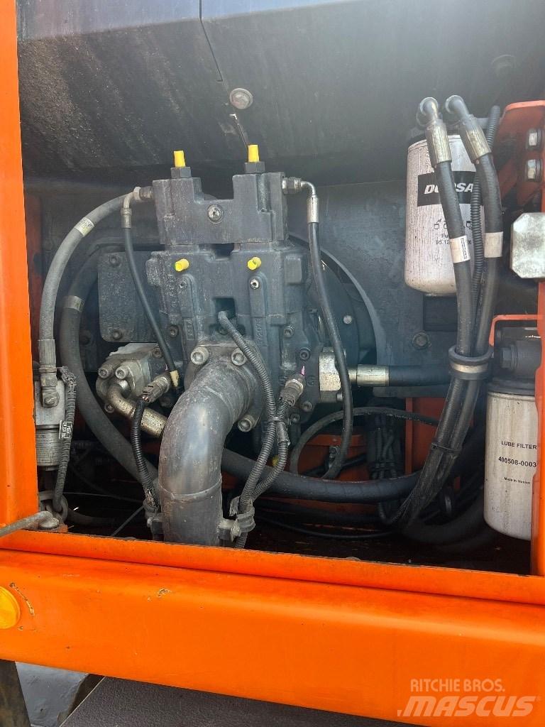 Doosan DX 160 W-3 Hjulgravere
