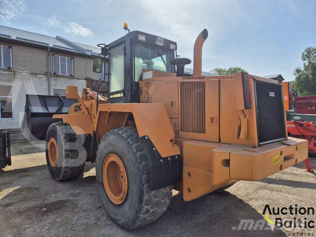 CASE 821 C Hjullastere