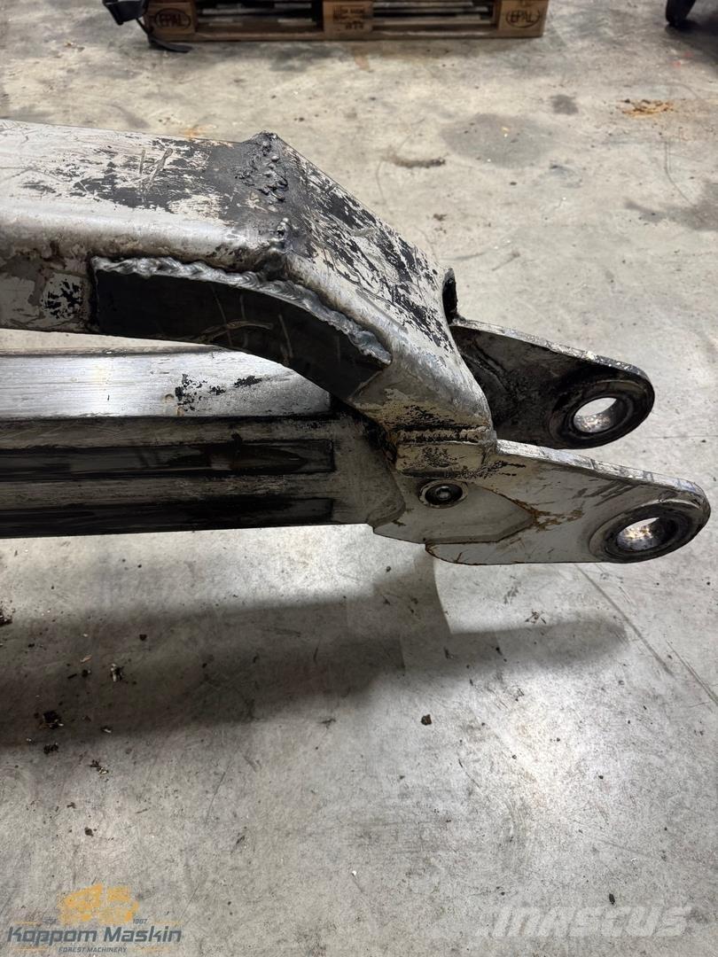 Komatsu 105F Lassbærere