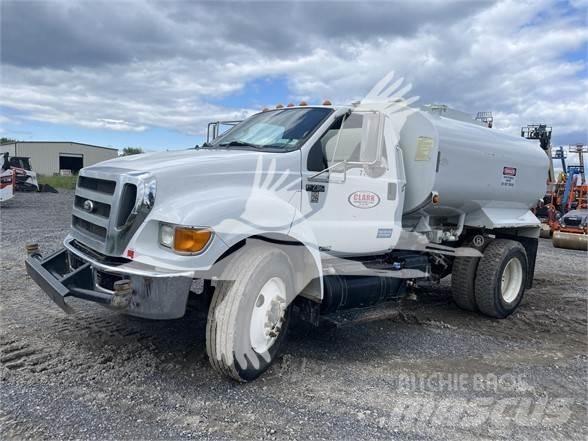 Ford F750 XL Vanningsvogn for støvdemping