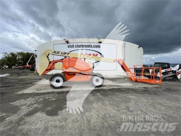 JLG 600AJ Leddede bomlifter