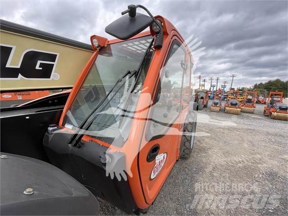 JLG 742 Teleskoplastere