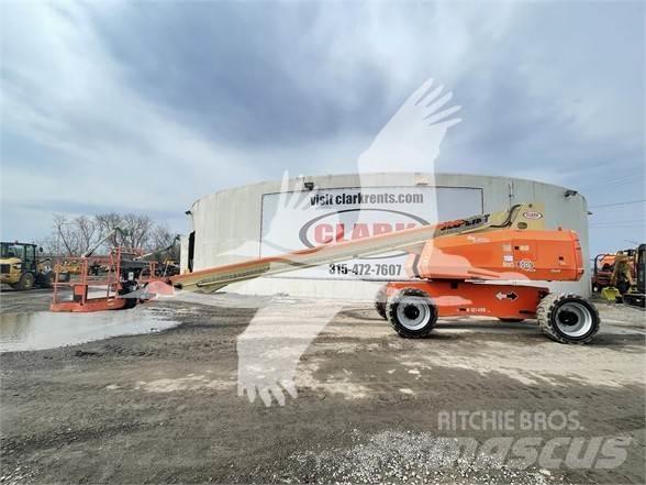 JLG 800S Teleskop bomlifter