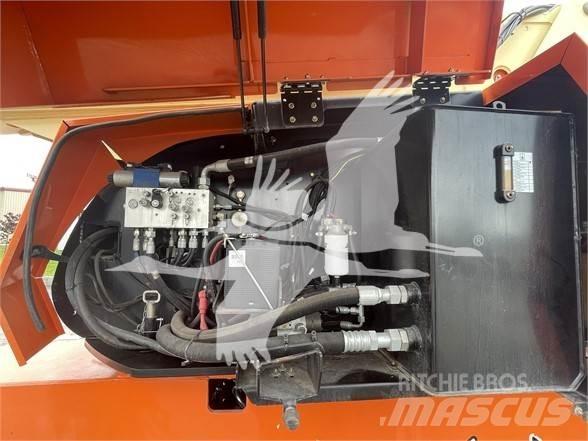 JLG 860SJ Teleskop bomlifter