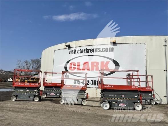SkyJack SJ3219 Sakselifter