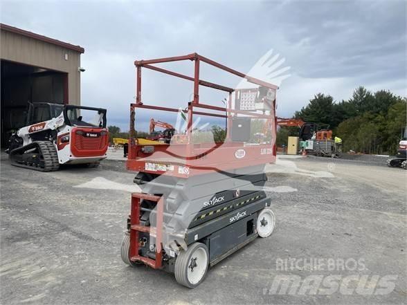 SkyJack SJ3226 Sakselifter