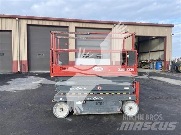 SkyJack SJ3226 Sakselifter