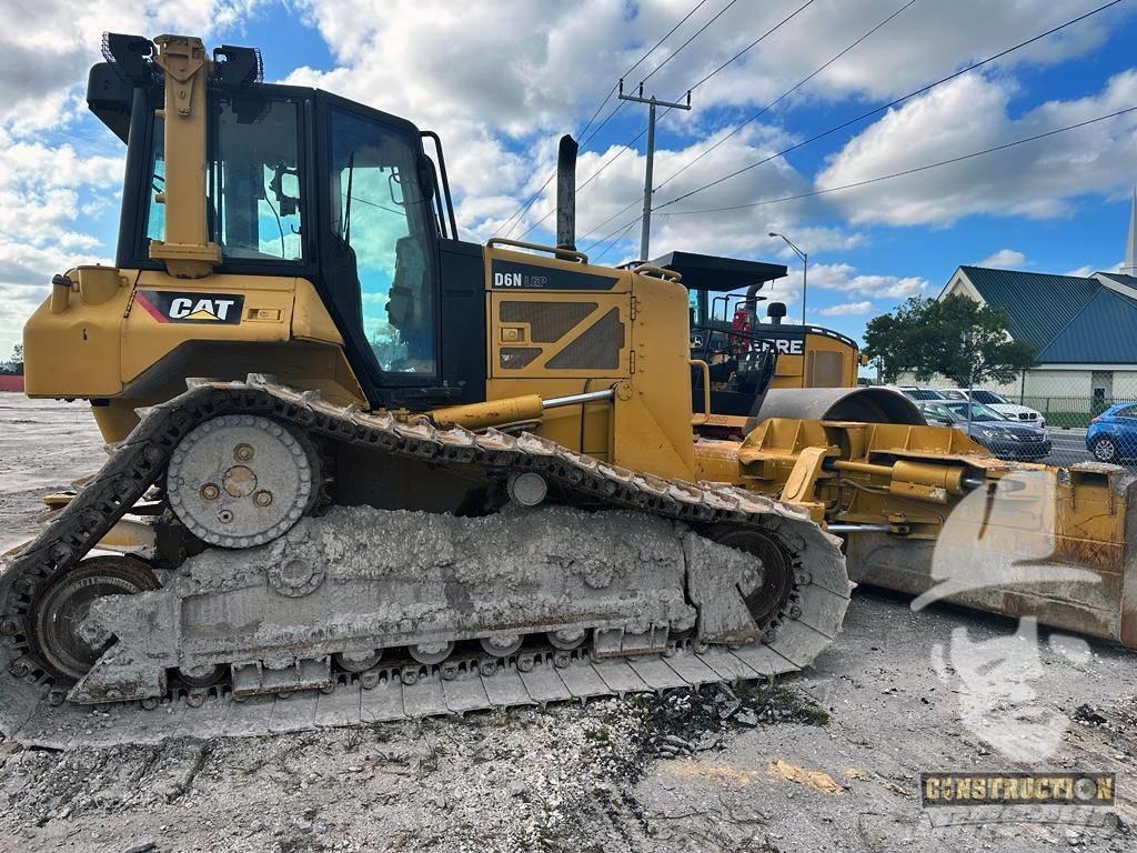 CAT D 6 N Dozere Beltegående