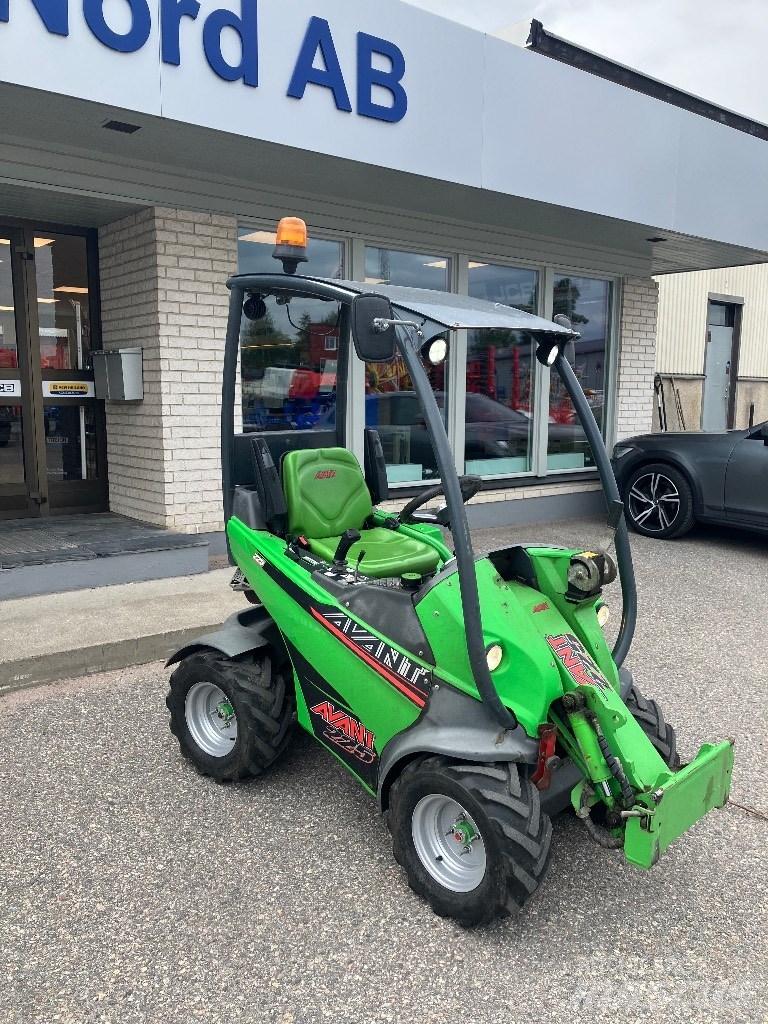 Avant 225 Kompaktlaster