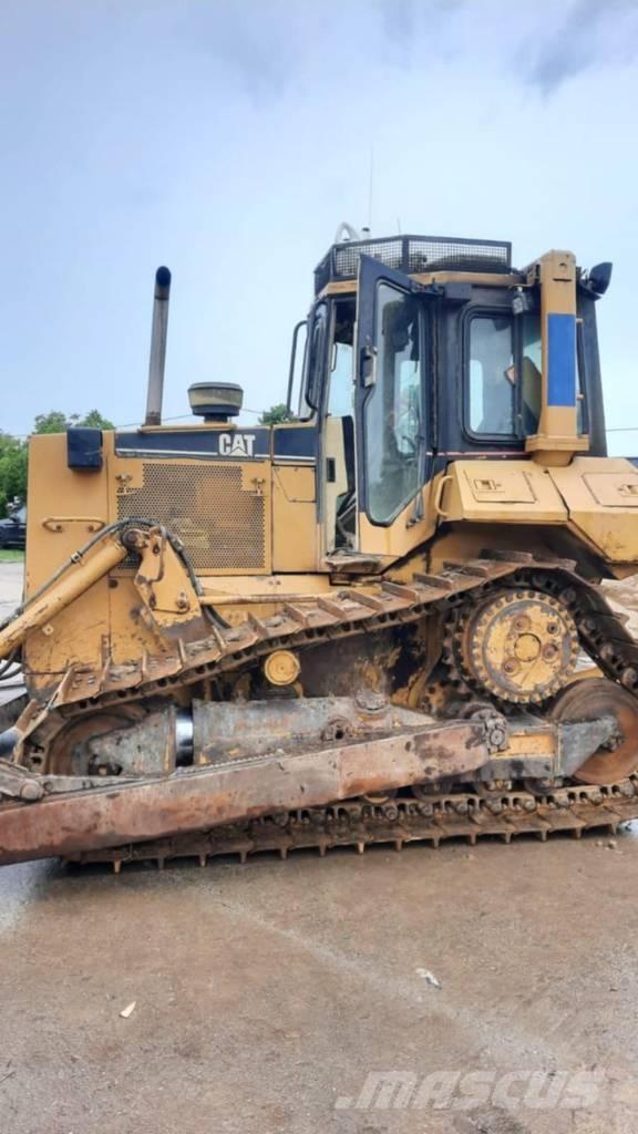 CAT D 6 M XL Dozere Beltegående