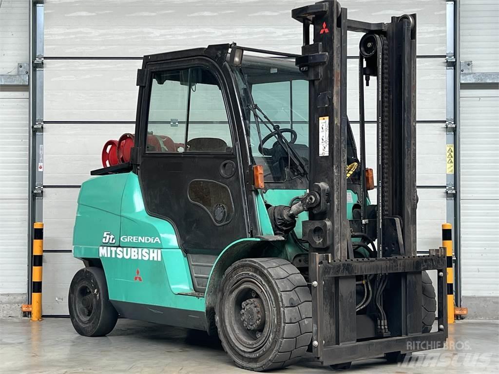 Mitsubishi FG 55 N Propan trucker