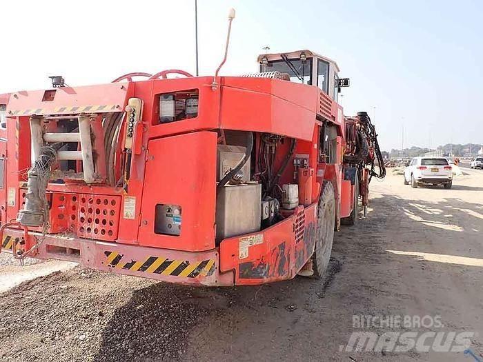 Sandvik DT821 C Borerigger