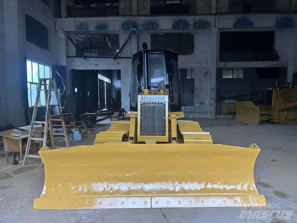 CAT D 4 C Dozere Beltegående