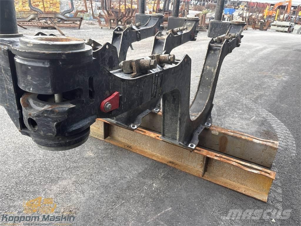 Komatsu 855 Andre komponenter