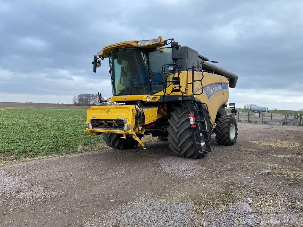New Holland CX 8090 Skurtreskere