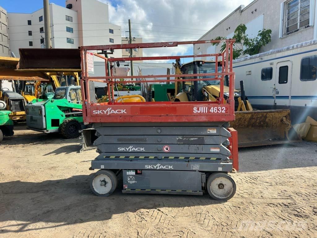 JLG 32 Lift Sakselifter