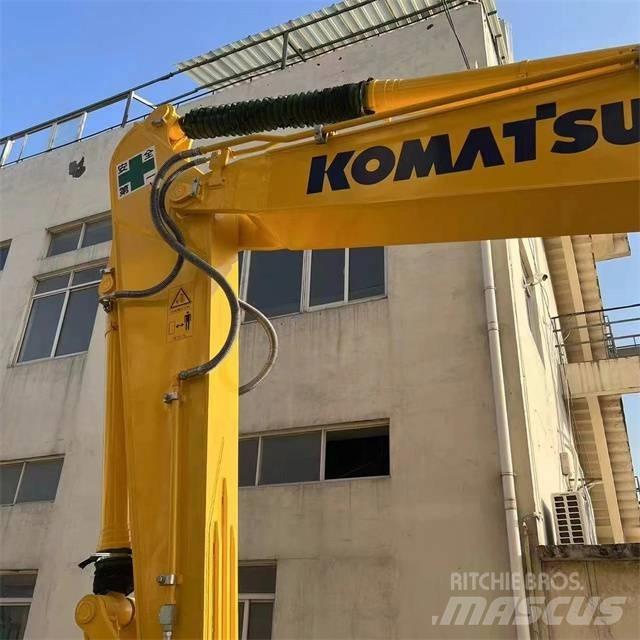 Komatsu PC 210-8 Beltegraver