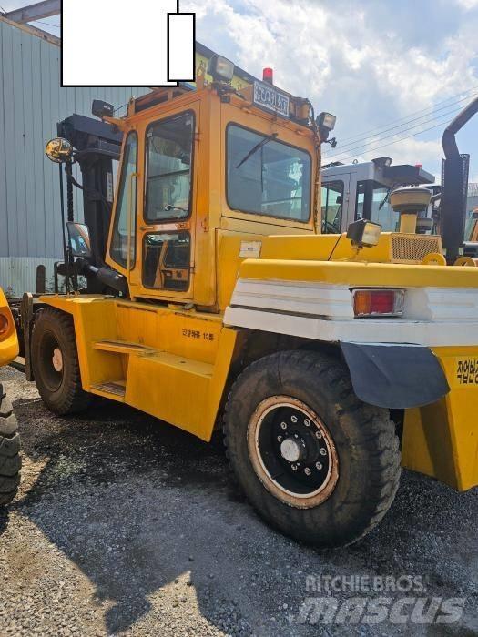 Hyundai 100D Gaffeltrucker - Annet