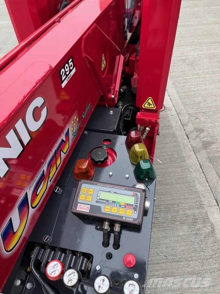 Unic URW 295 Minikraner