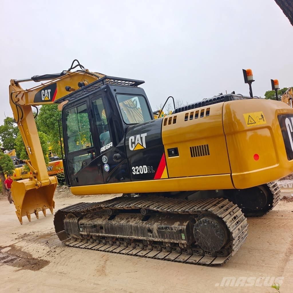 CAT 320 D2L Beltegraver