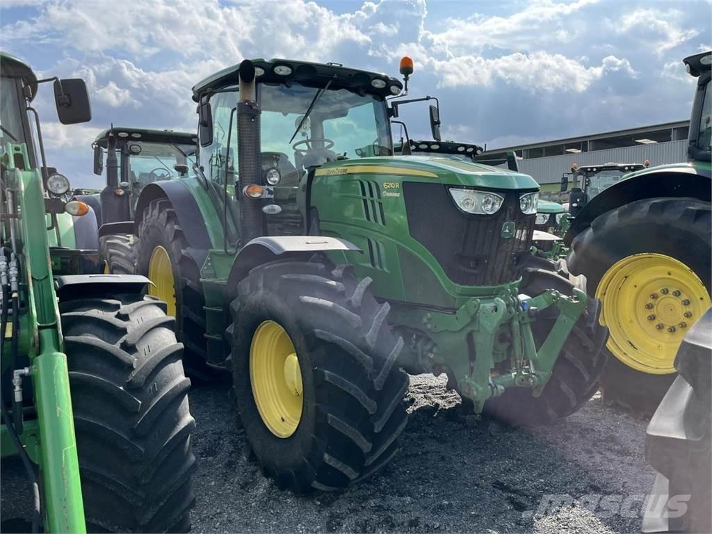 John Deere 6210R Traktorer