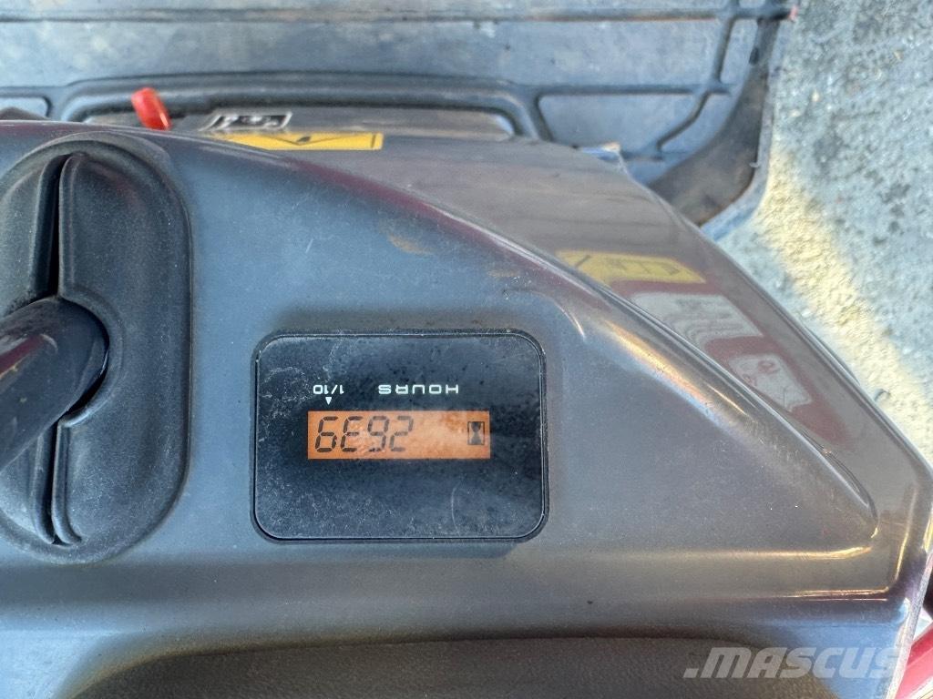 Yanmar SV08 (1E826) Minigravere <7t