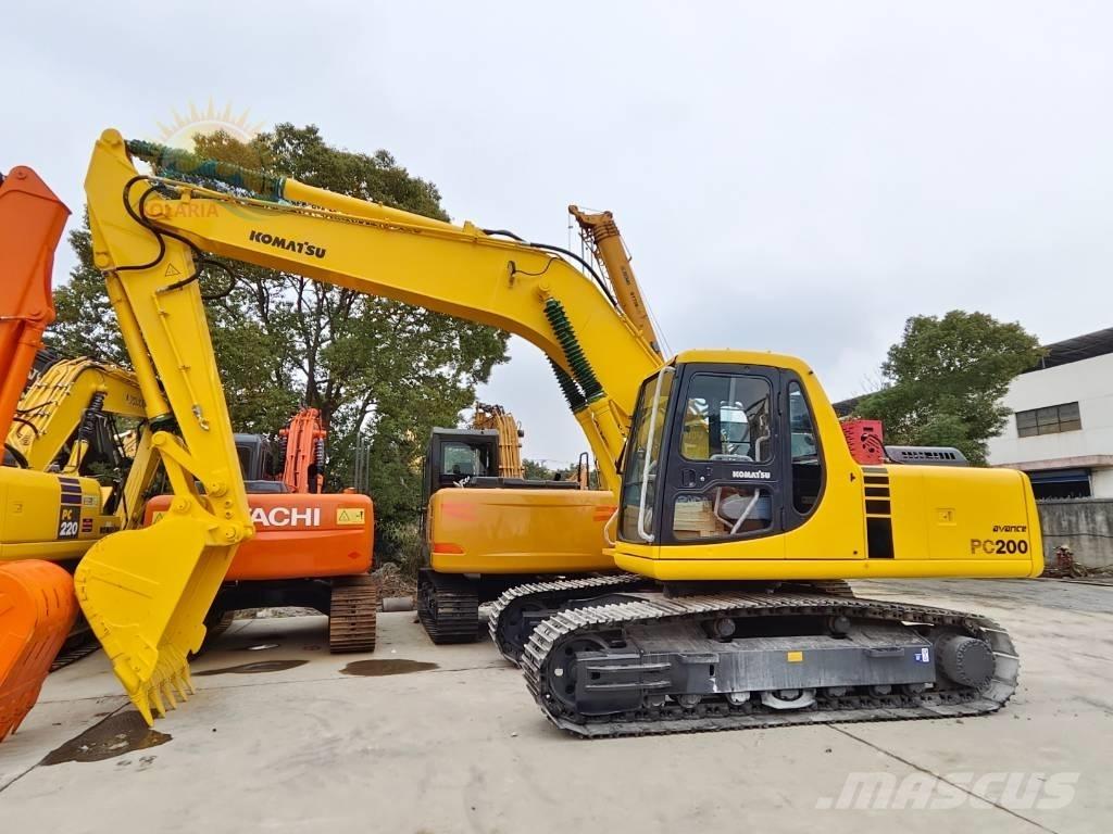 Komatsu PC 200-6 Beltegraver
