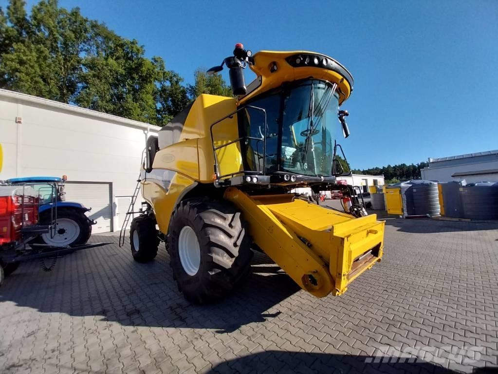New Holland CX 8.90 Skurtreskere