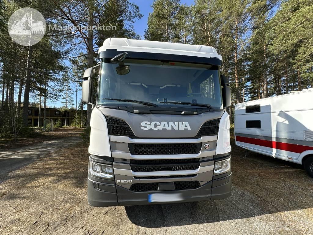 Scania P 250 Skapbiler