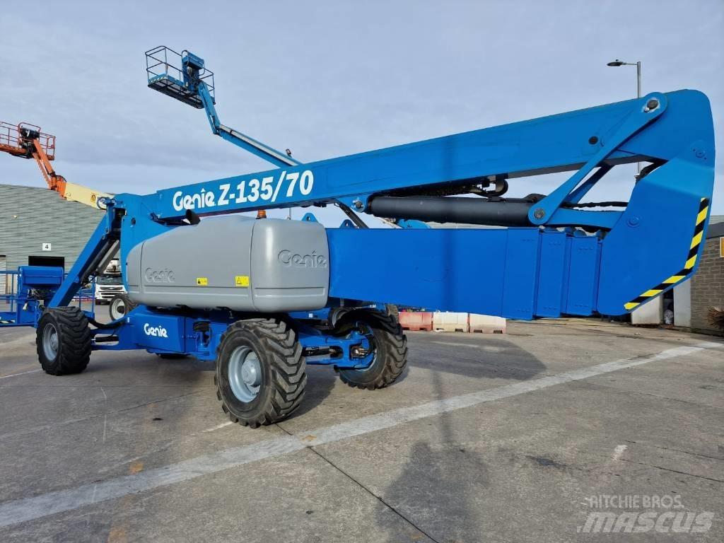 Genie Z 135/70 Leddede bomlifter