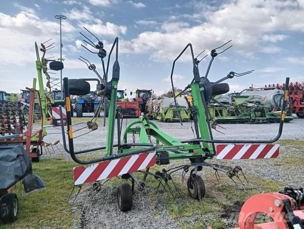 Deutz-Fahr 5521 Rundballepakker