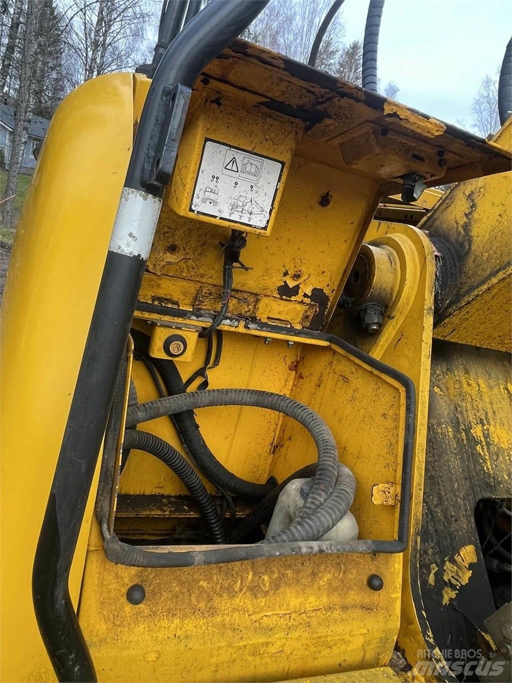 JCB JS 200 LC Beltegraver