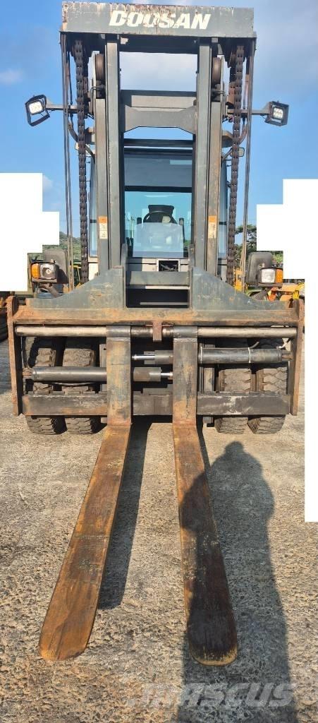 Doosan D 160 S-5 Diesel Trucker