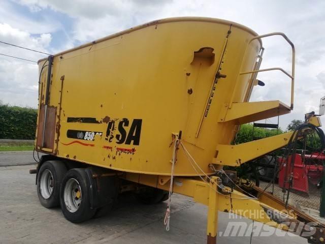  USA 850CF Blande- og fôringsmaskiner