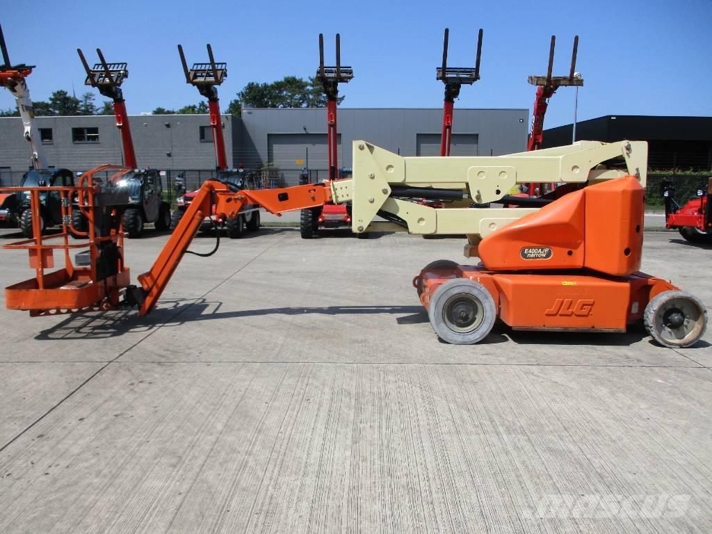 JLG E400 AJPN (146) Selvgående bomlifter