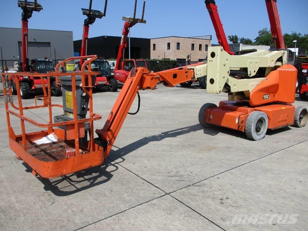 JLG E400 AJPN (146) Selvgående bomlifter