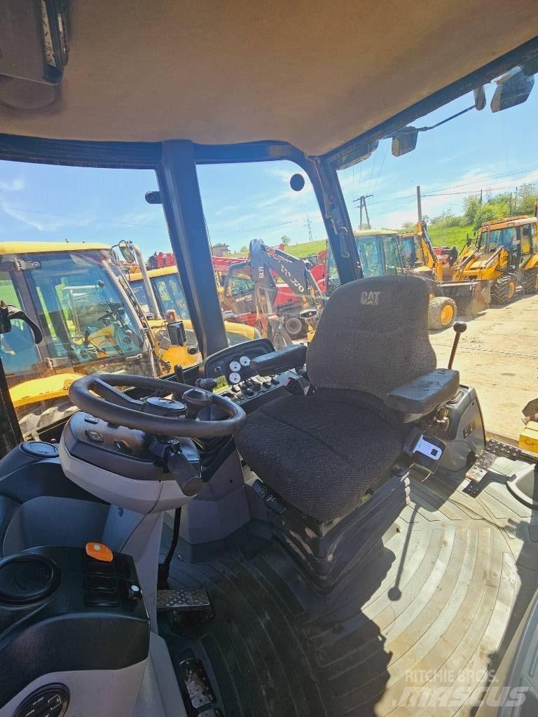 CAT 428 E Traktorgravere