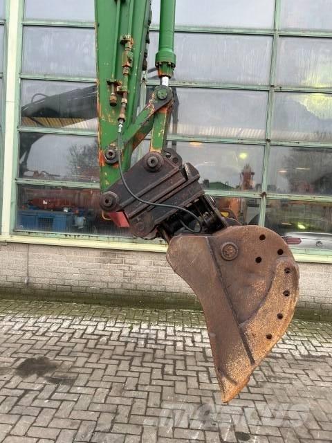 Hitachi EX120 Beltegraver